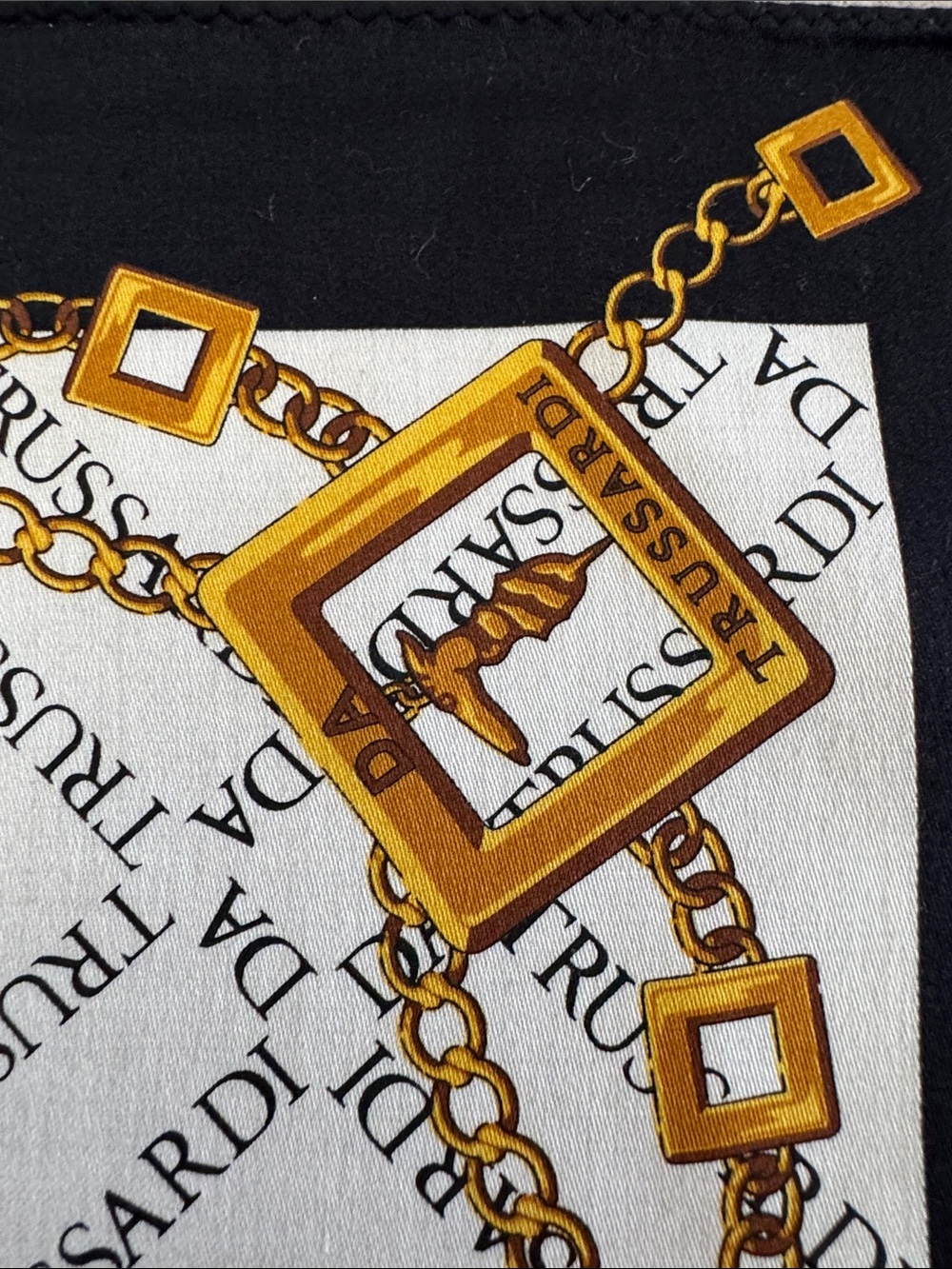 Trussardi Black, White & Gold Chain Frame Logo cotton Scarf - Picture 3 of 6